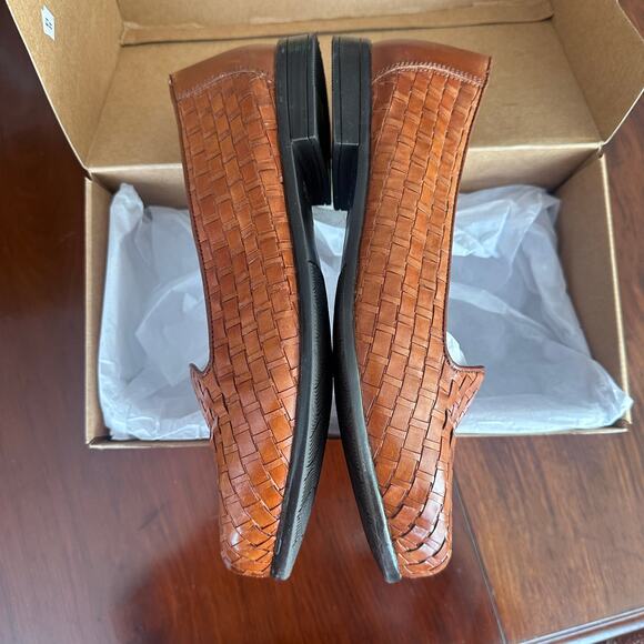 Trotters Sz 8 WW Liz Slip-On Loafer Chestnut Brown Woven Leather Quiet Luxury - Picture 3 of 8